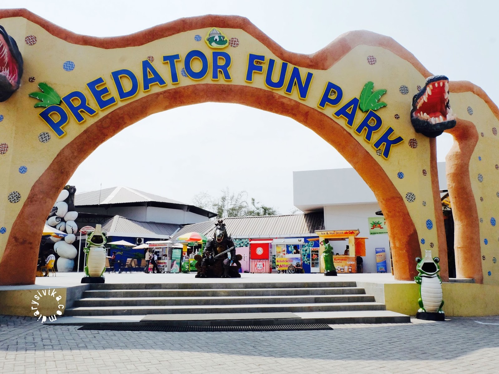 Predator fun park jam operasional